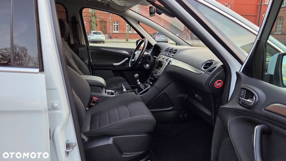 Ford S-Max 2.0 TDCi DPF Titanium - 24