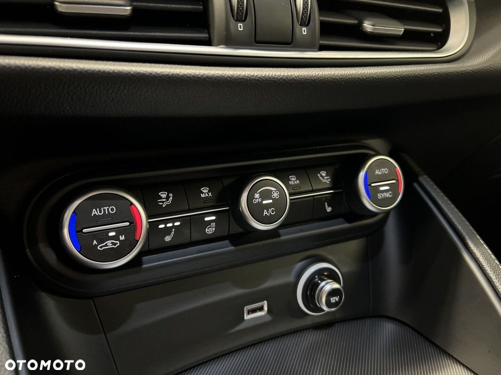 Alfa Romeo Stelvio 2.0 Turbo Veloce Q4 - 28