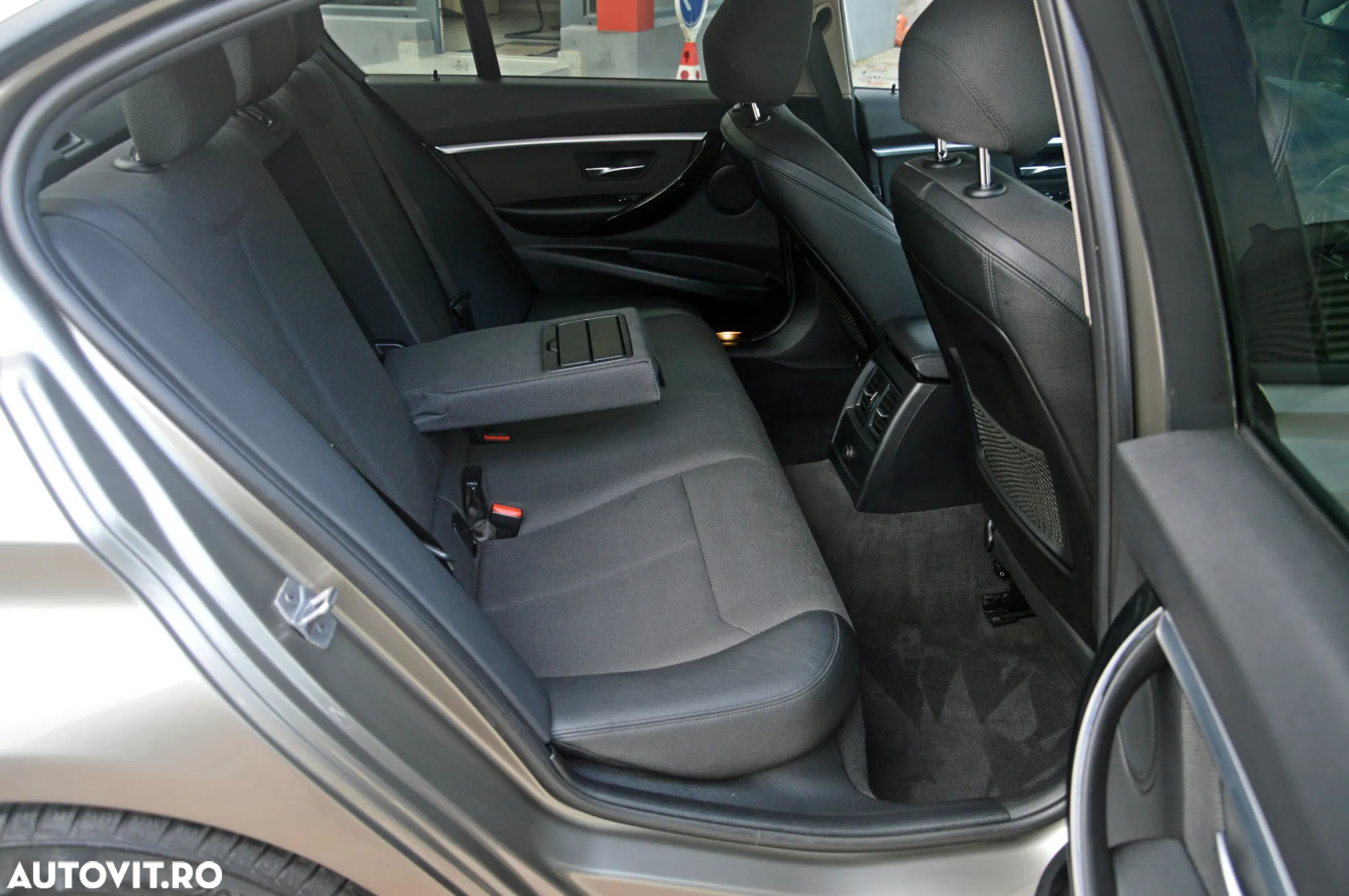 BMW Seria 3 320i xDrive AT - 7