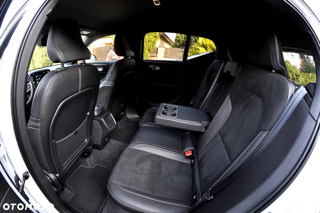 Volvo XC 40 D3 R-Design - 22