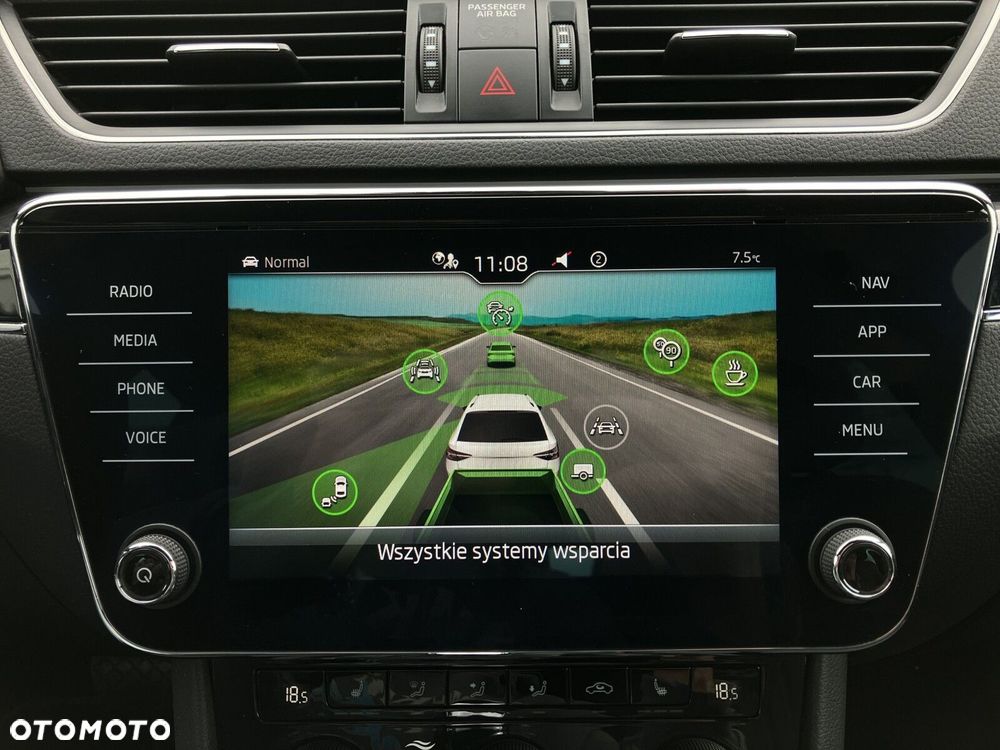 Skoda Superb 2.0 TDI SCR L&K DSG - 23