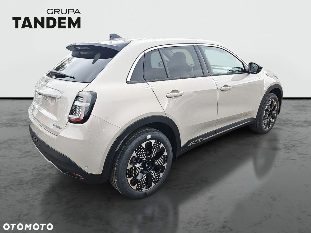 Fiat 600 1.2 Turbo La Prima eDCT - 5