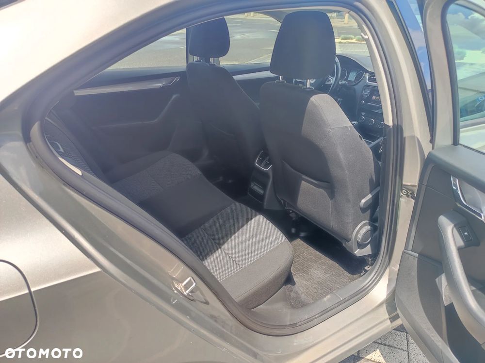 Skoda Octavia 1.6 TDI Ambition - 7