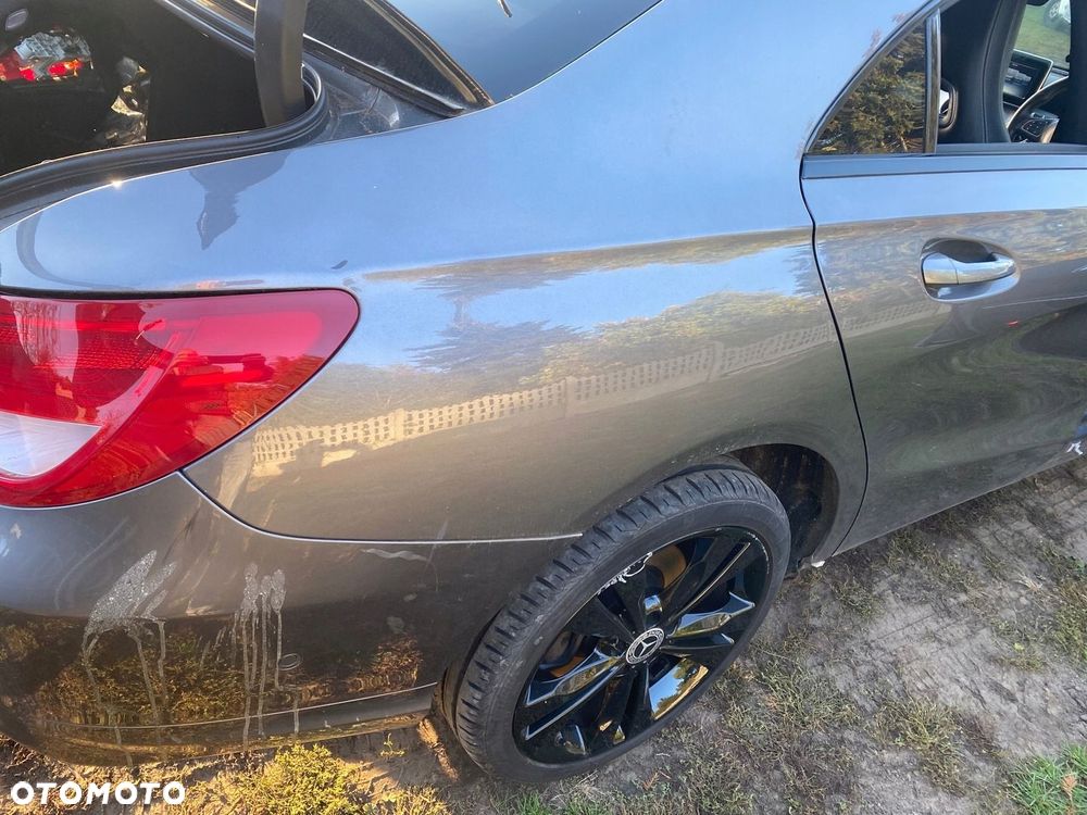 MERCEDES cla 117 cwiartka tylna prawa kolor 787 - 1