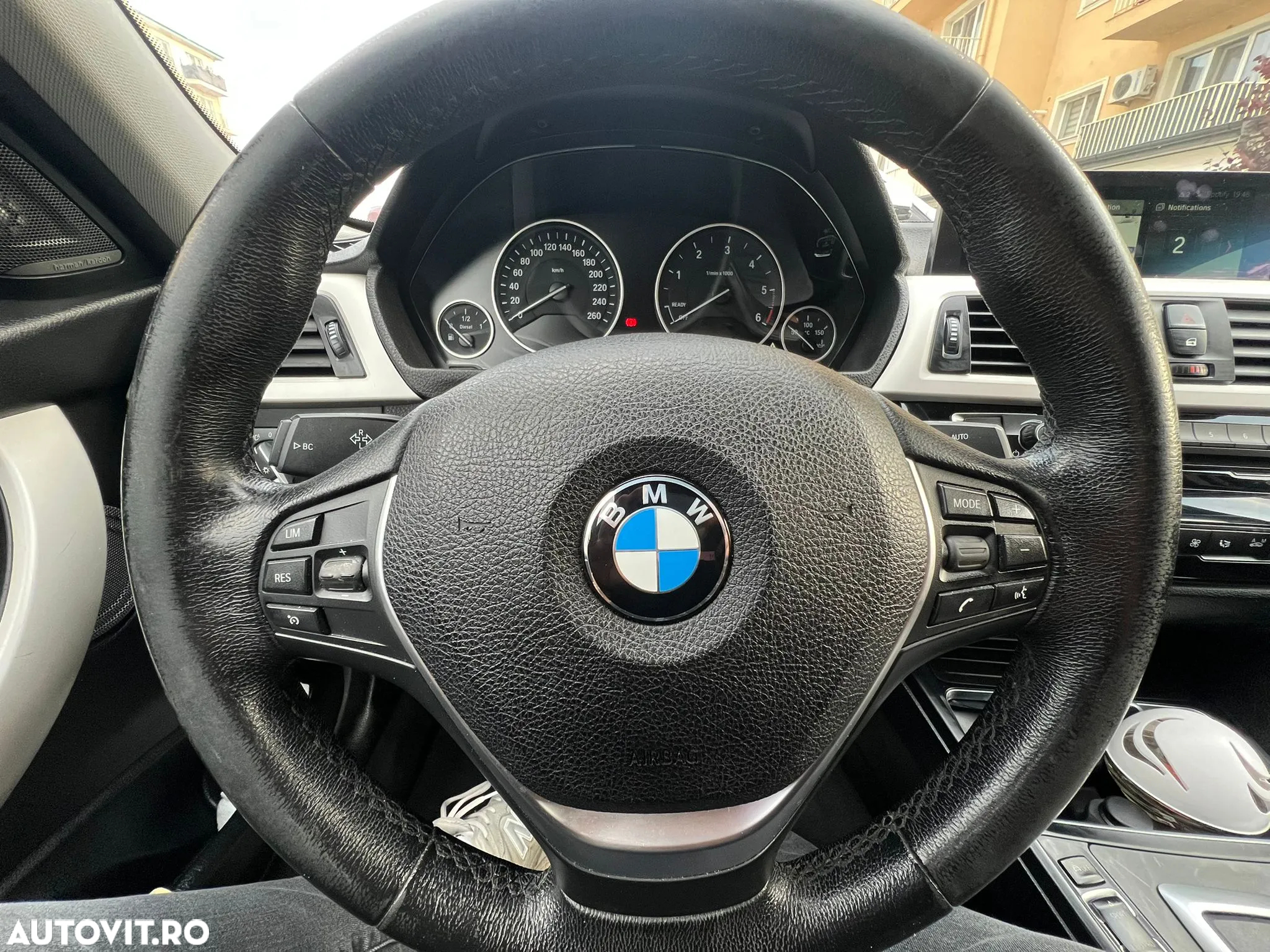 BMW Seria 3 318d Touring Aut. Advantage - 12