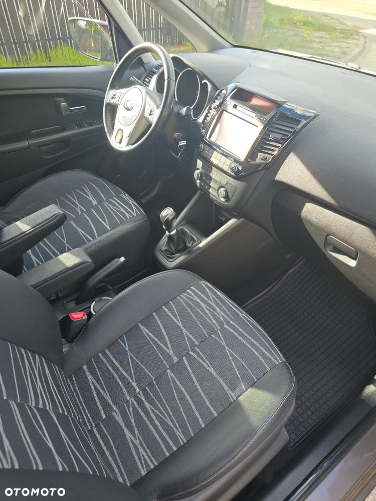 Kia Venga 1.4 Business Line - 12