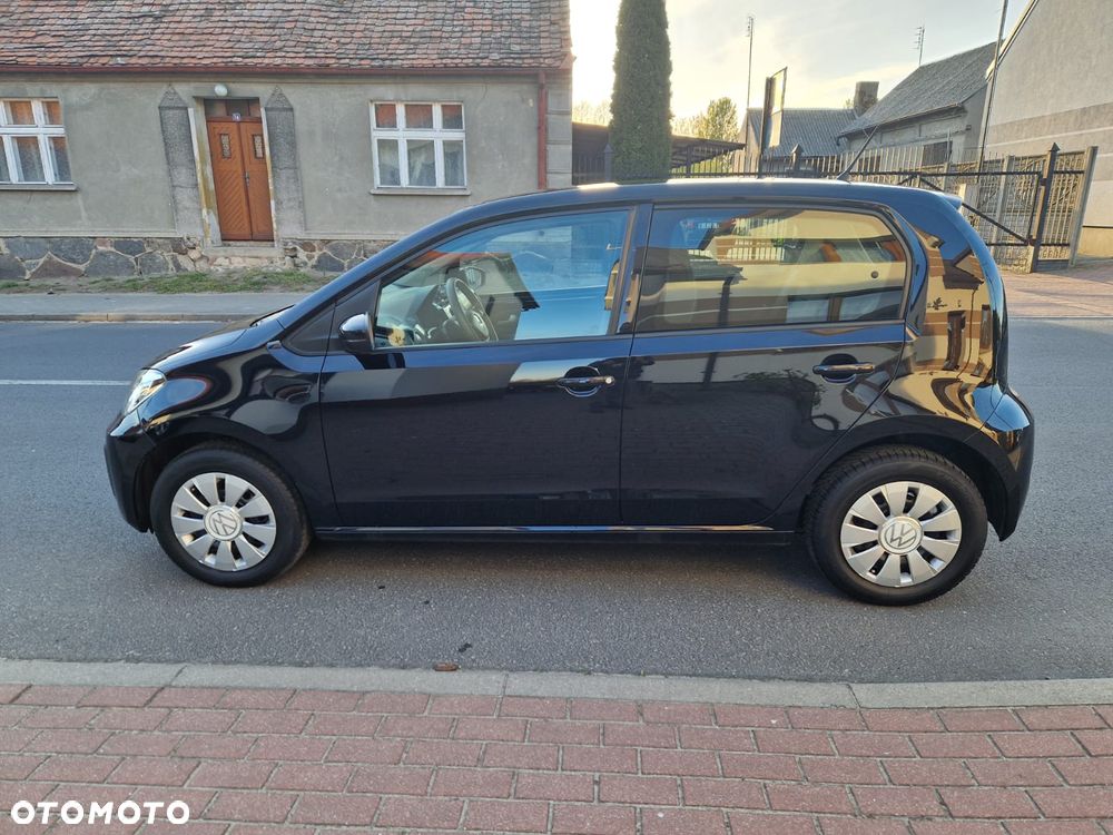 Volkswagen up! Active - 4
