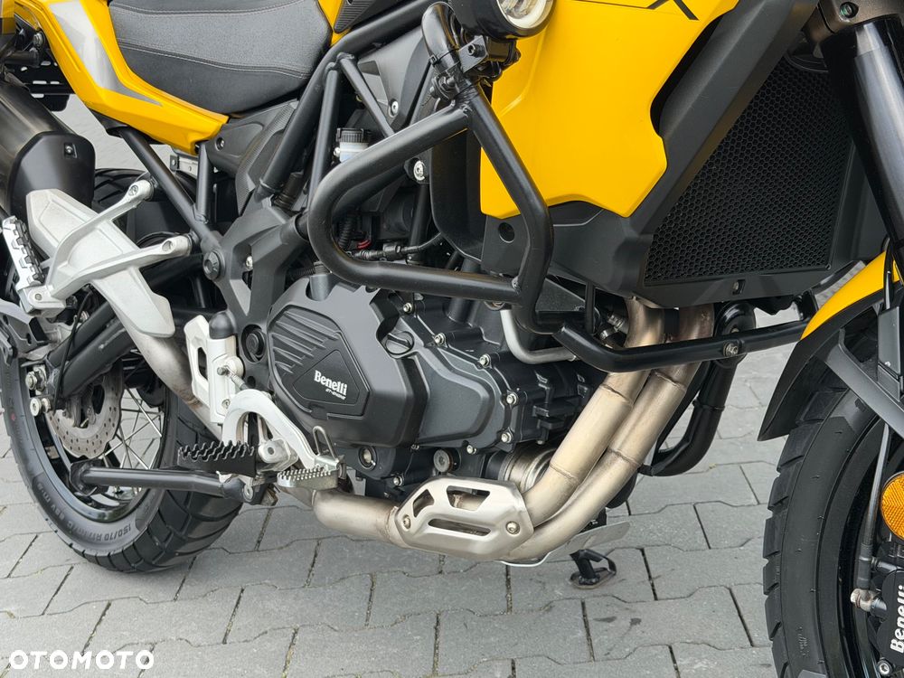 Benelli TRK 502X - 16