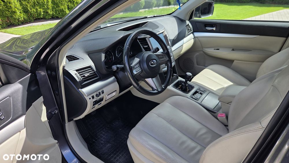 Subaru Outback - 6