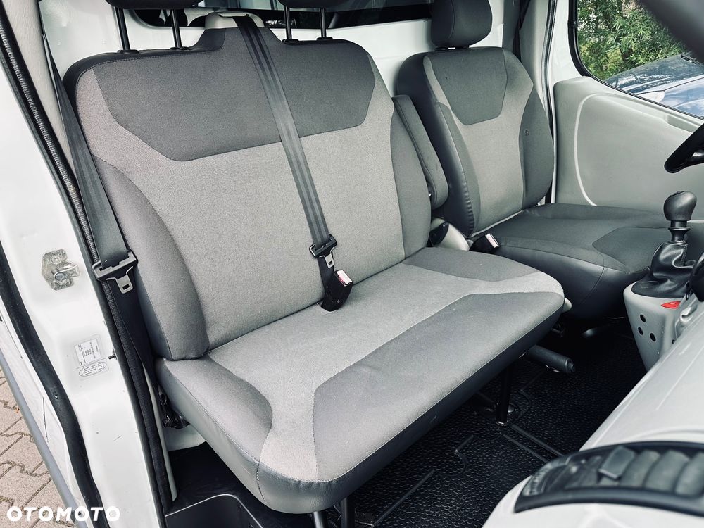 Renault Trafic - 16