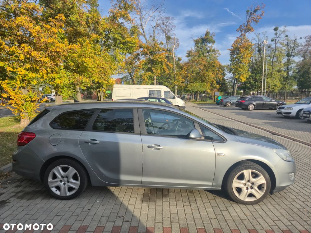 Opel Astra 1.7 CDTI - 4