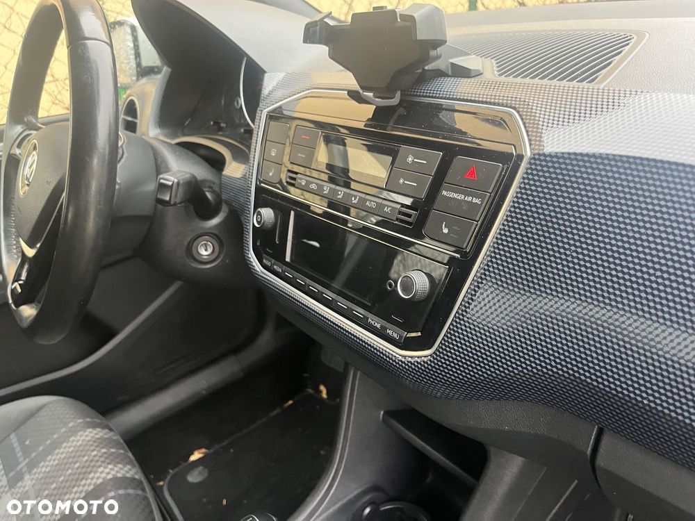 Volkswagen up! club - 10
