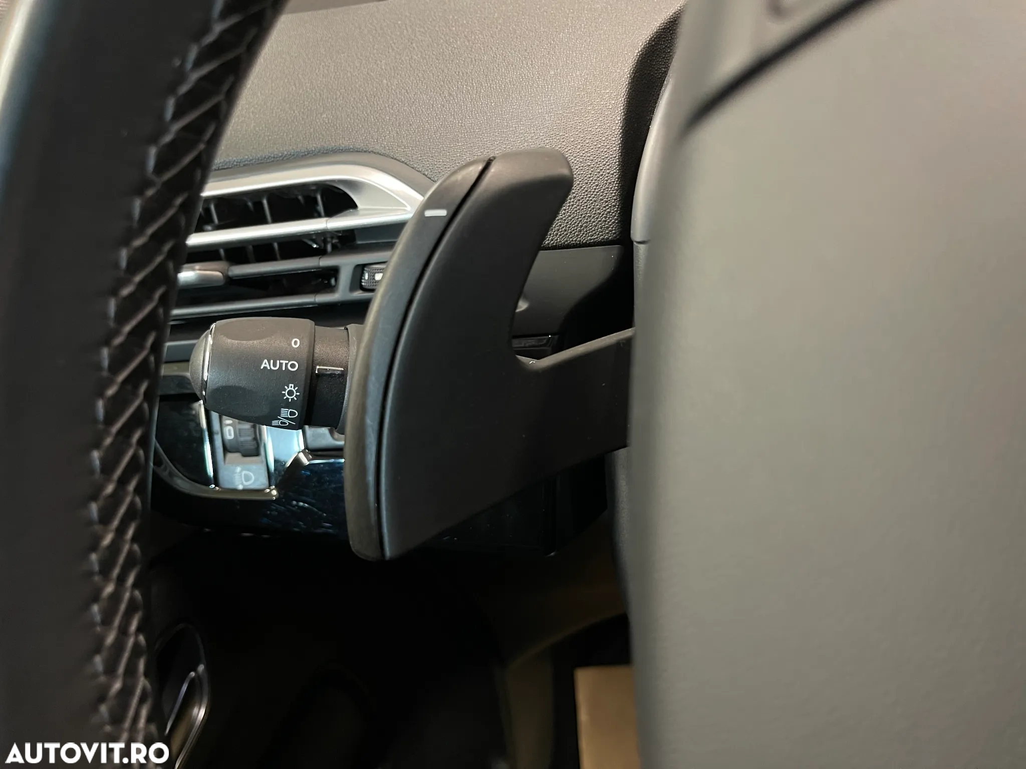 Citroën C4 Grand Space Tourer Spacetourer BlueHDi 130 Stop&Start EAT8 SHINE - 34