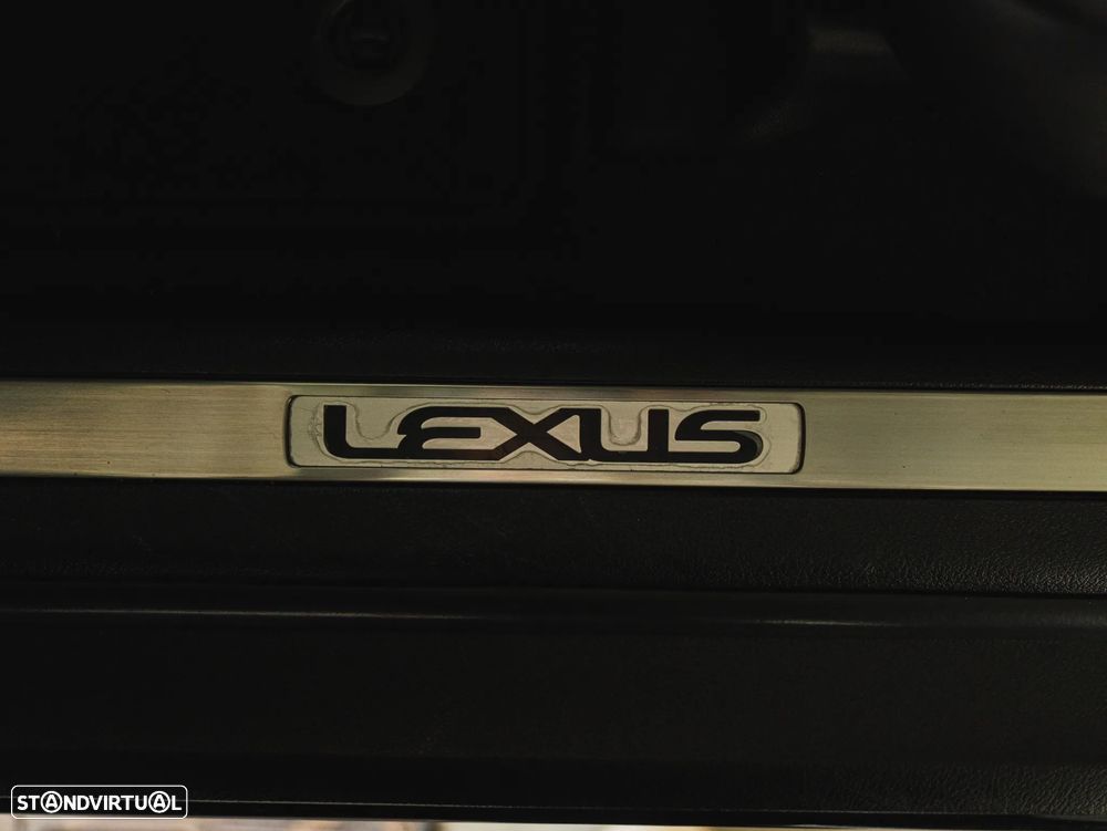 Lexus RX 450h F Sport - 42