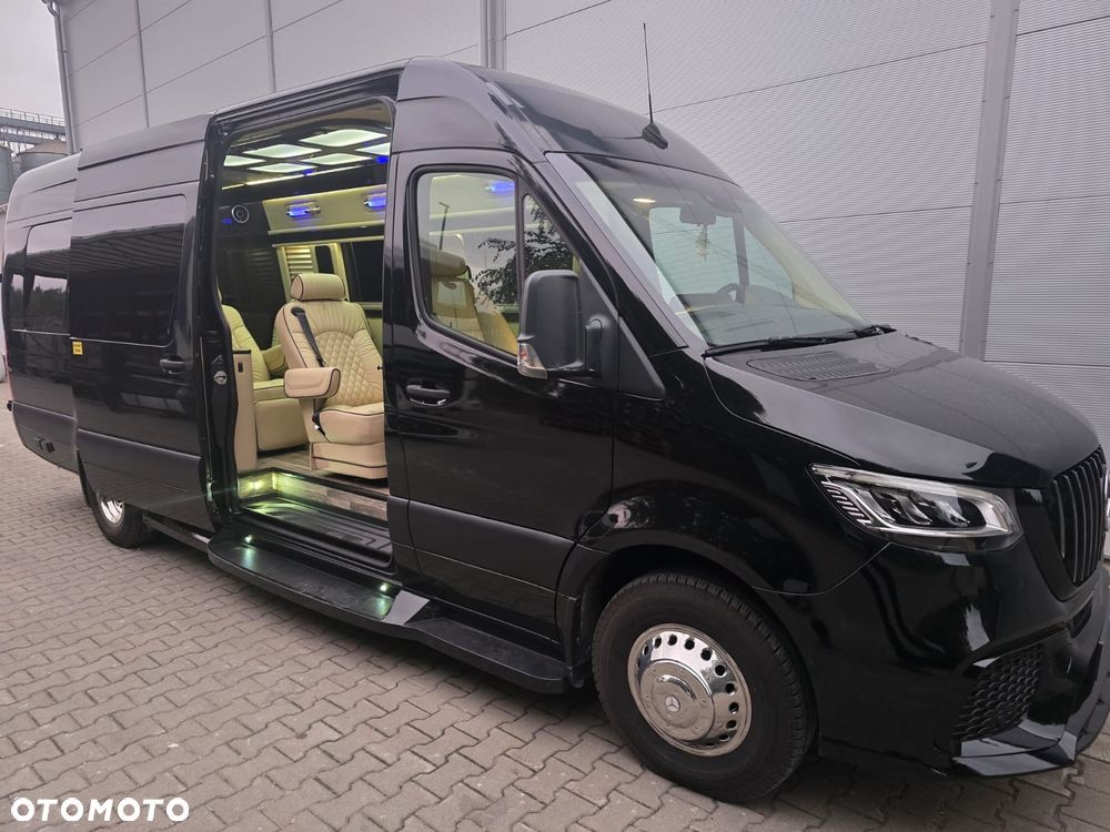 Mercedes-Benz Sprinter - 9