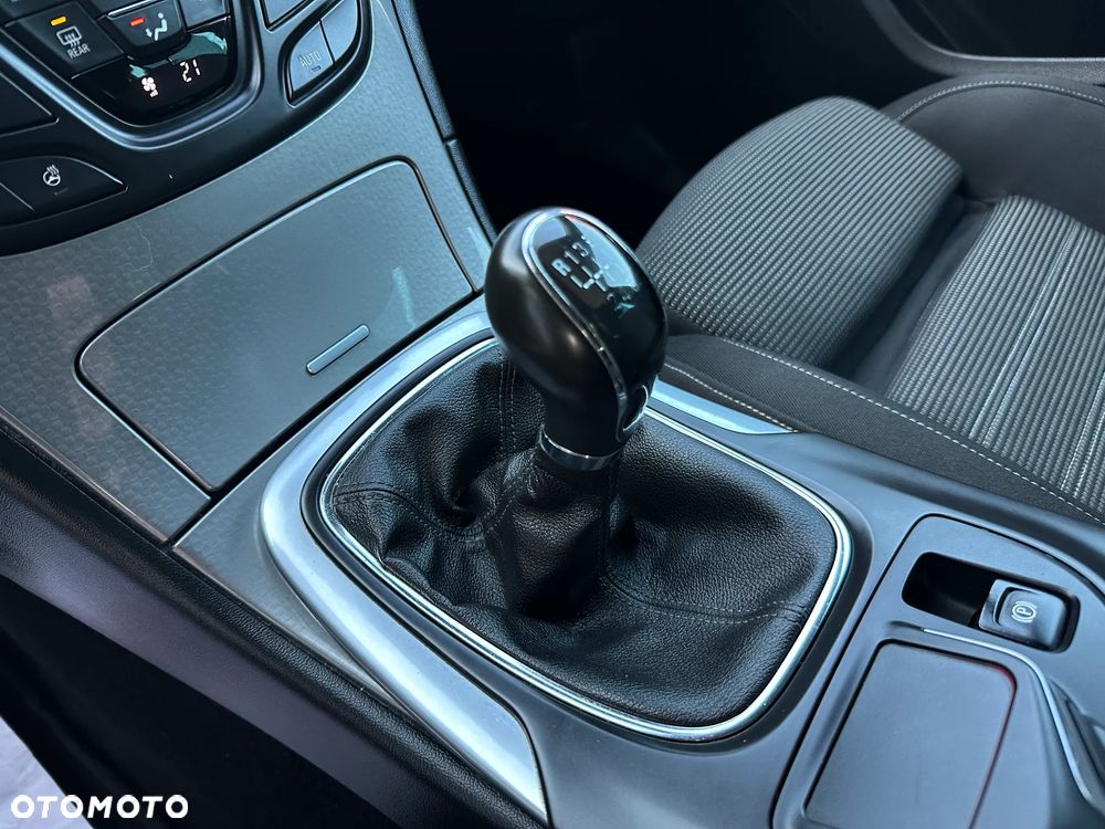 Opel Insignia 1.4 T Cosmo S&S - 21