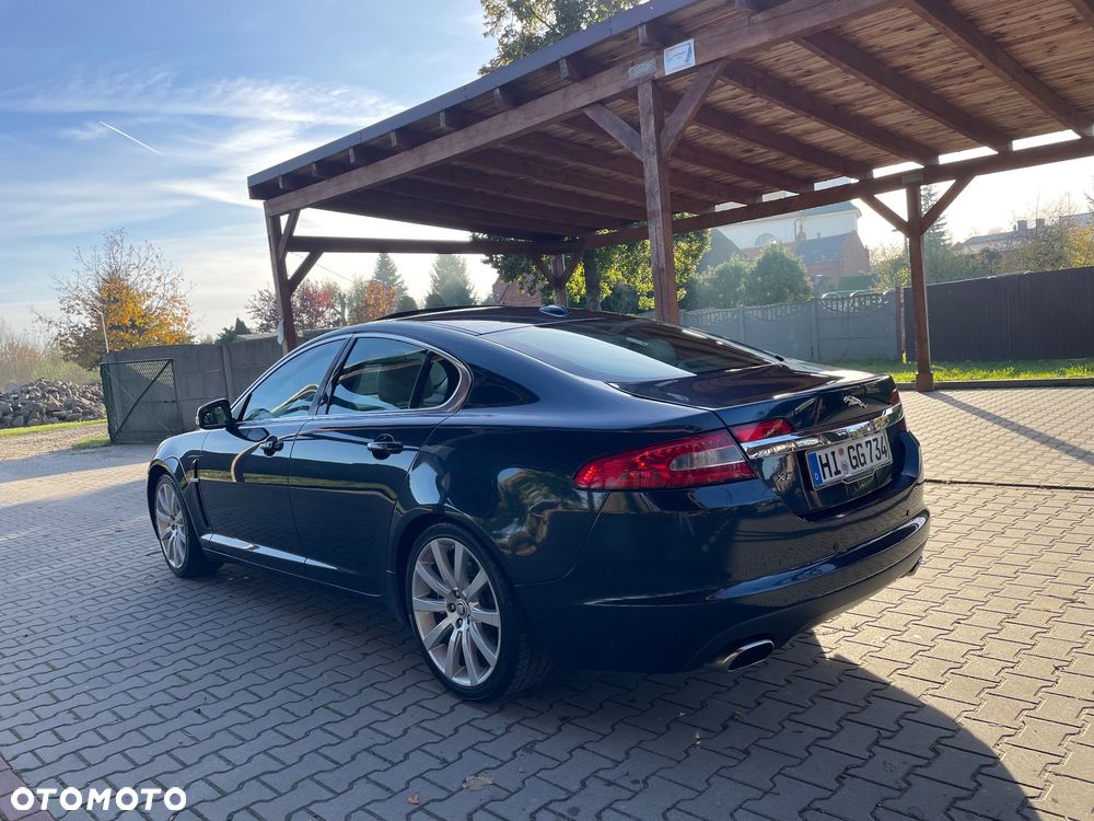 Jaguar XF 2.7 V6 D Premium Luxury - 5