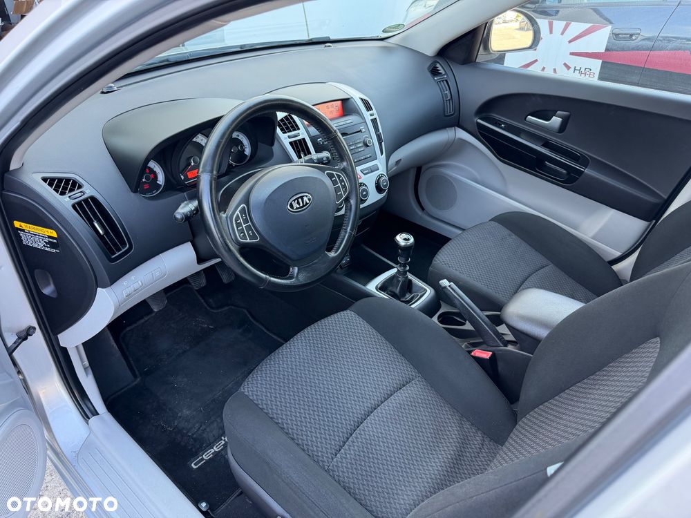 Kia Ceed 1.4 CVVT LX - 14