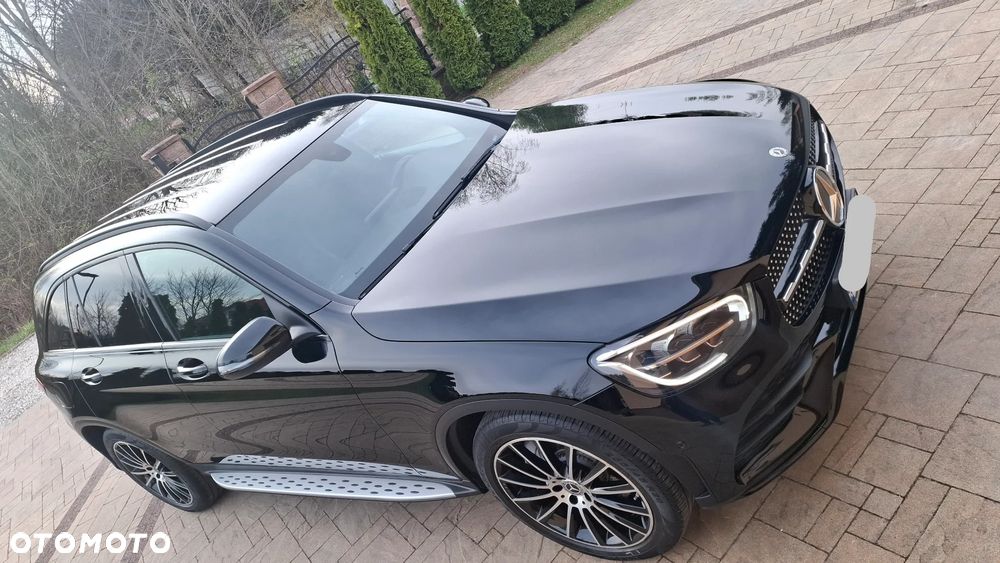 Mercedes-Benz GLC 200 d 4Matic 9G-TRONIC AMG Line Plus - 32