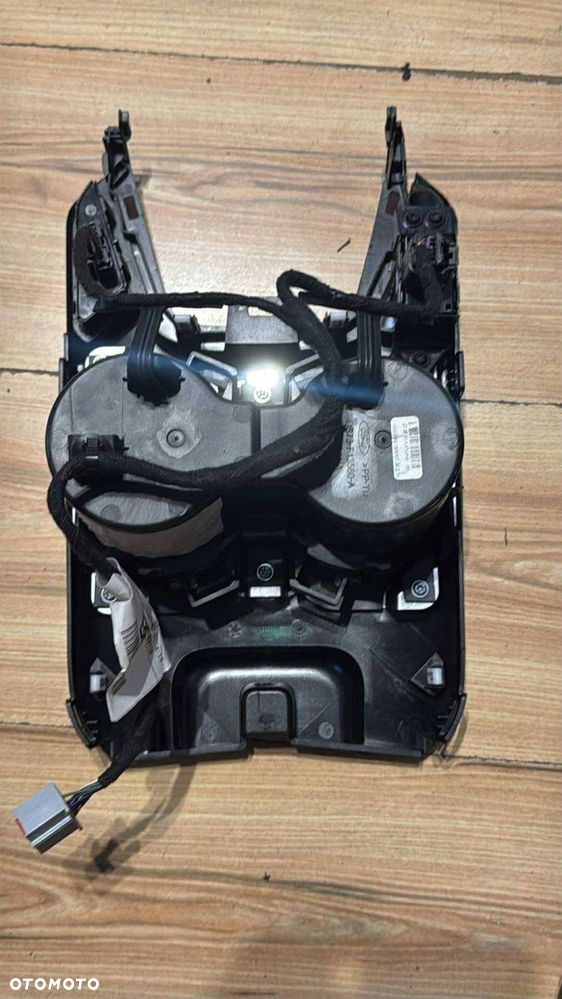 przedni uchwyt na kubek tunelu środkowego ford mondeo mk5 - 2