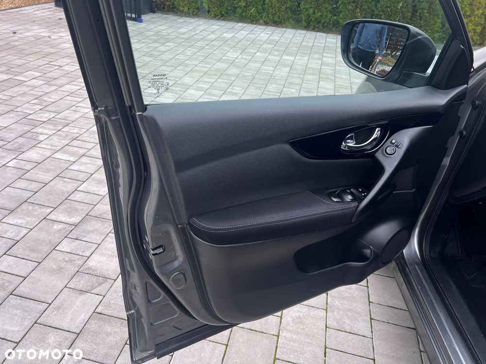 Nissan Qashqai 1.2 DIG-T Xtronic 360 - 19