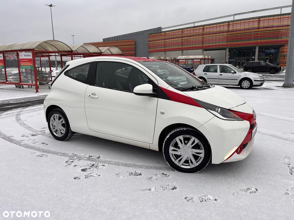 Toyota Aygo x-clusiv - 1