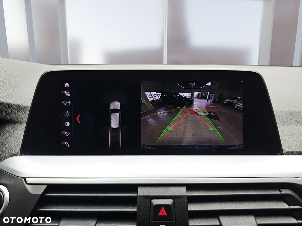 BMW X3 sDrive18d - 17