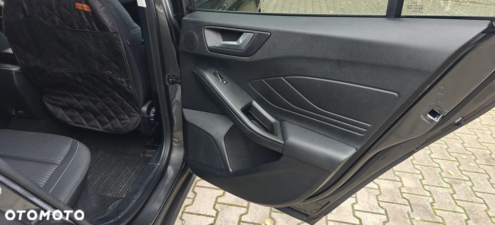 Ford Focus 1.0 EcoBoost Titanium - 20