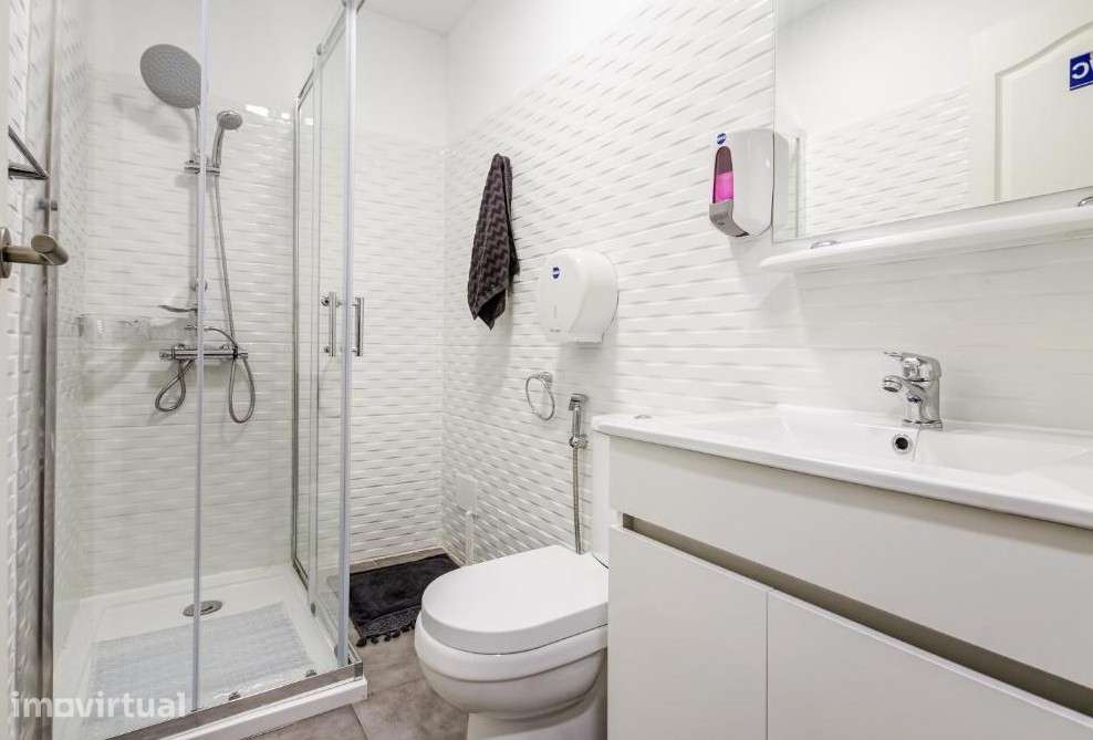 Trespasse Hostel Arroios: 41 Camas, AL em Contenção | €200k Fat - Grande imagem: 4/14