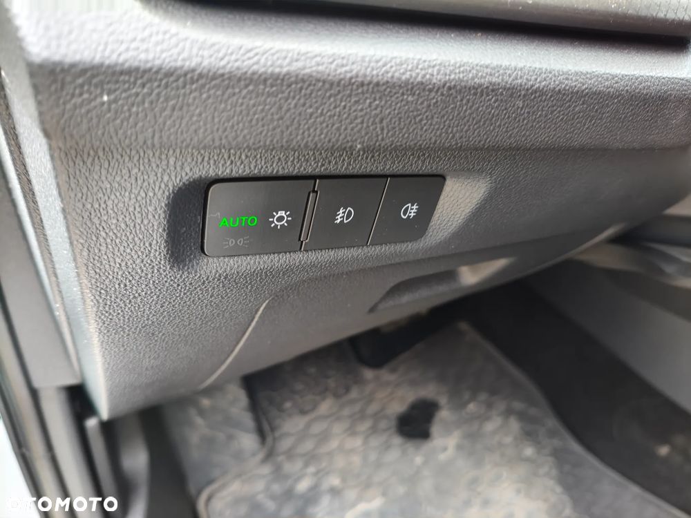Skoda Octavia 2.0 TDI DSG Style - 24