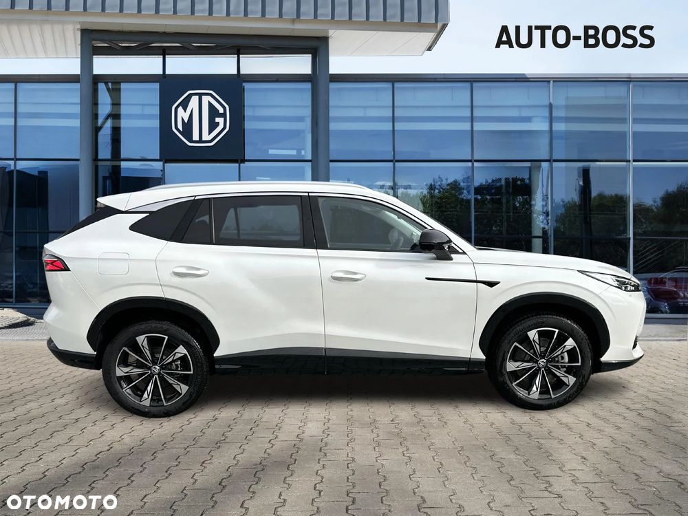 MG HS Hybrid+ - 6