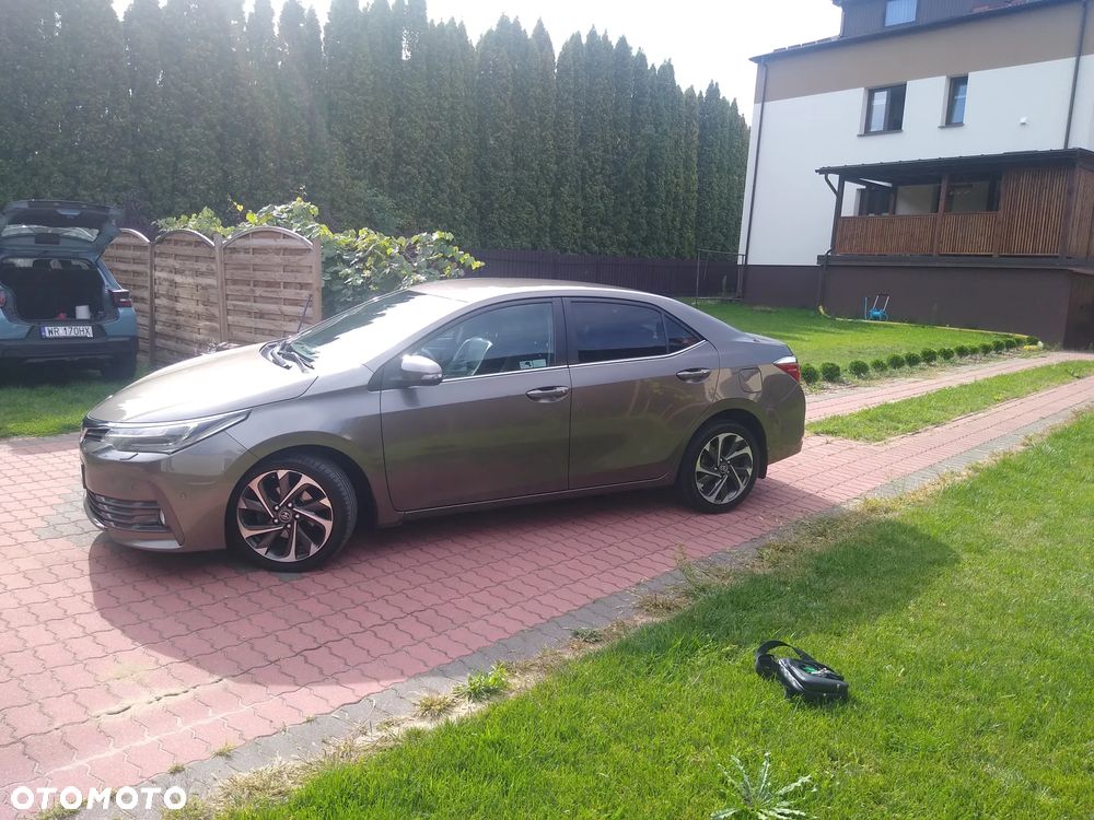 Toyota Corolla 1.6 Prestige EU6 - 12
