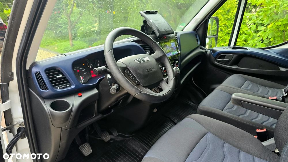 Iveco ❗️❗️DAILY 3.0 150KM 50C15 ❗️❗️WINDA DHOLLANDIA 1500KG / OBUSTRONNA FIRANKA 10 PALET / NAWIGACJA + KAMERA COFANIA / SKRZYNIA MANUALNA / TEMPOMAT / WERSJA WZMOCNIONA / FULL OPCJA / SALON POLSKA / 35C15 50C15 35C18❗❗ STAN - JAK NOWY ❗️ - 36