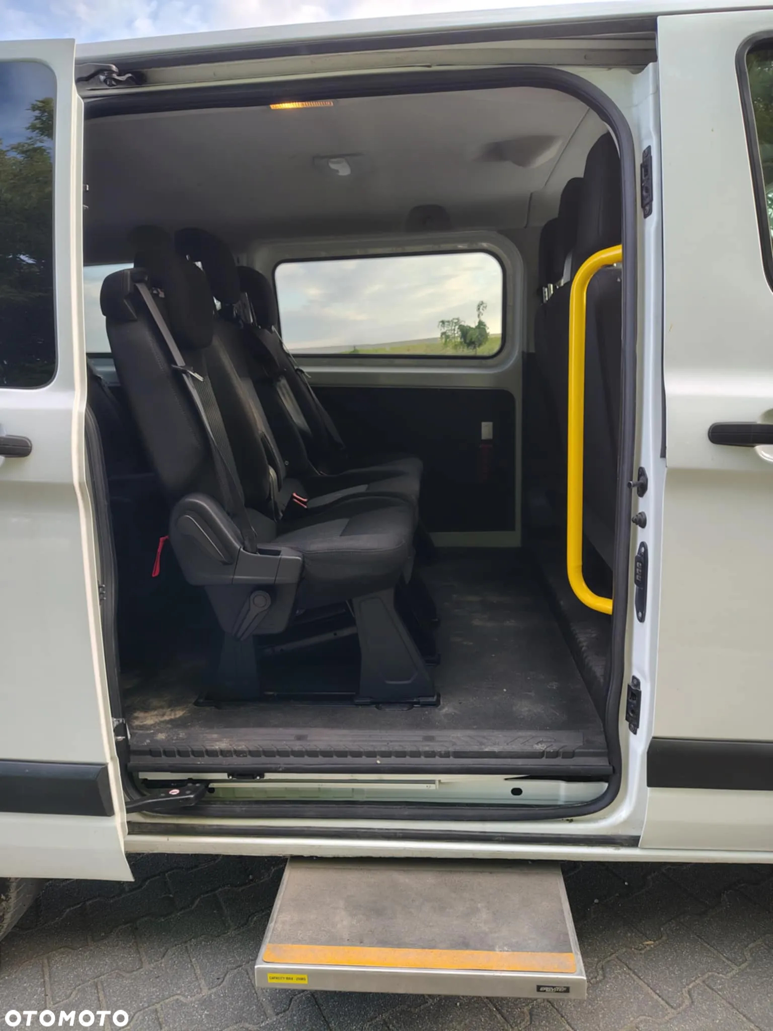 Ford Transit Custom - 11