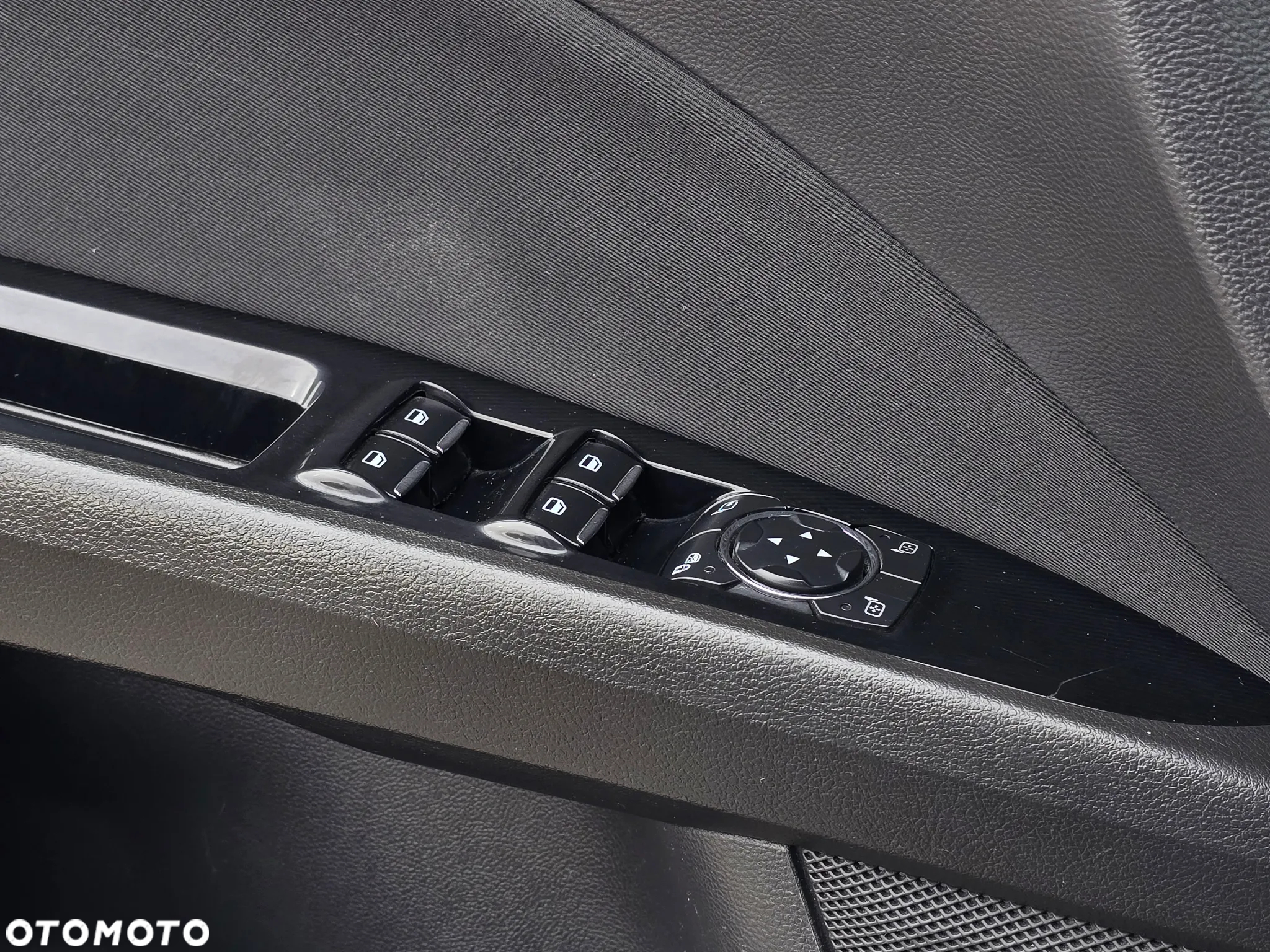 Ford Mondeo 2.0 TDCi ST-Line PowerShift - 20