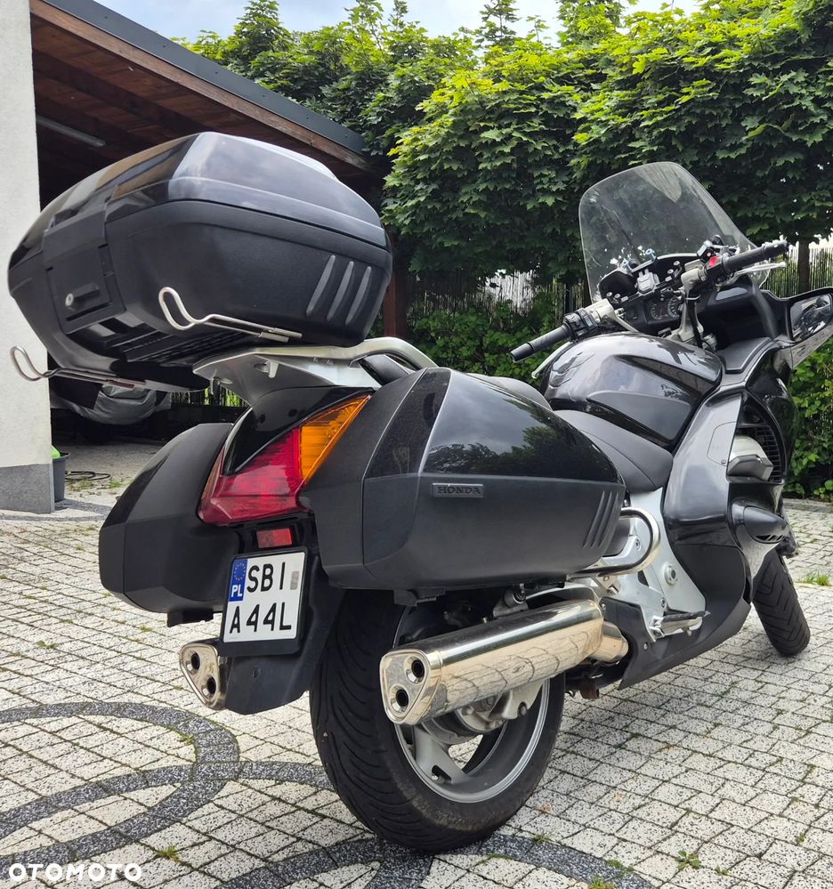 Honda ST - 4