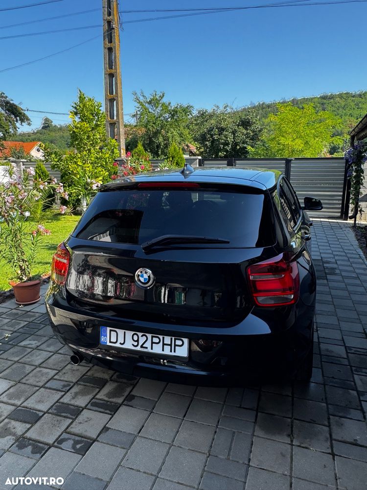 BMW Seria 1 120d Aut. Sport Line - 24