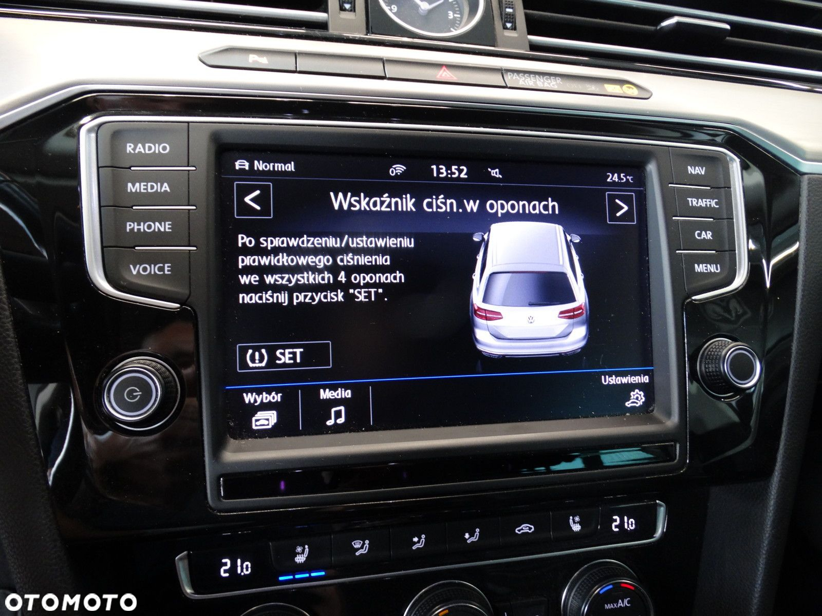 Volkswagen Passat - 32