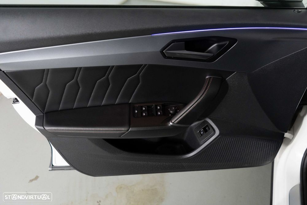 Cupra Formentor 1.4 e-Hybrid DSG - 24
