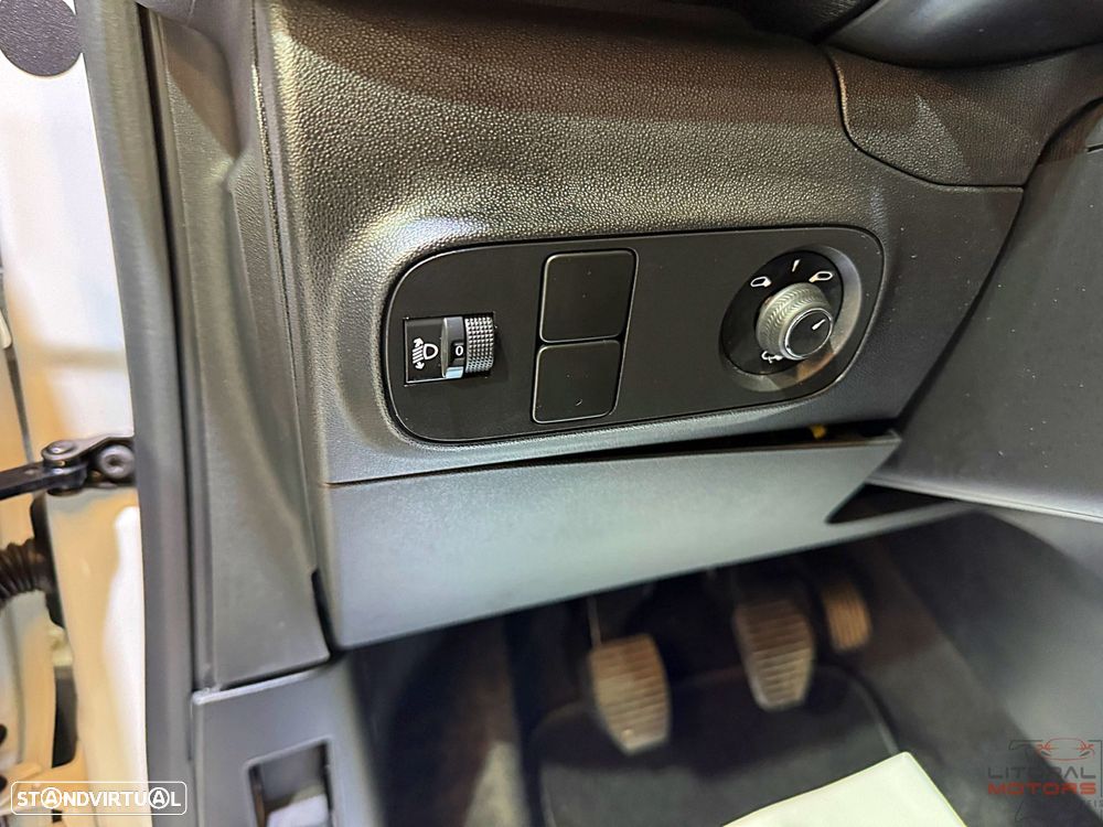 Citroën C3 1.2 PureTech Plus - 19