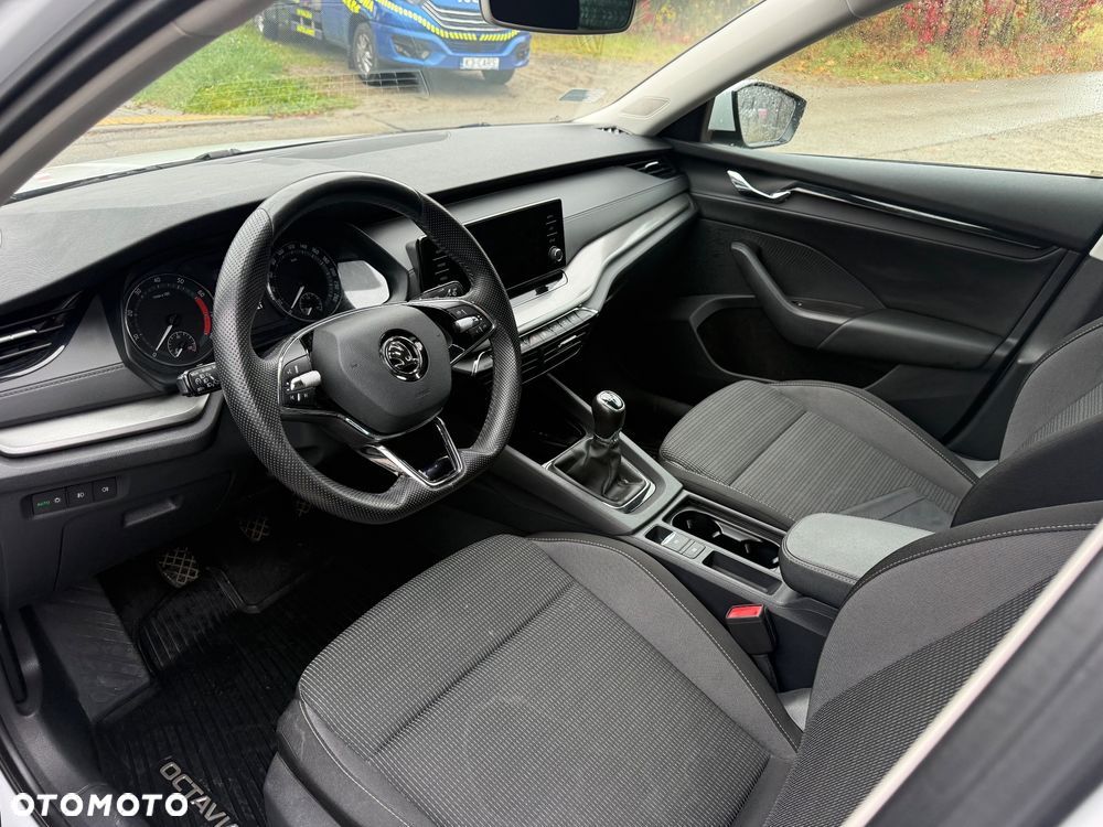 Skoda Octavia 1.5 TSI Selection Plus - 13
