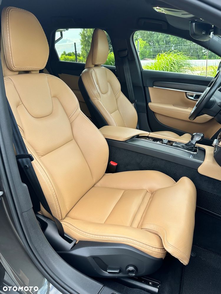 Volvo V90 Cross Country D4 AWD - 34