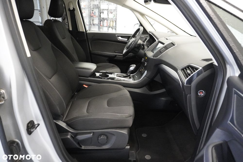 Ford S-Max 2.0 TDCi Titanium PowerShift - 12
