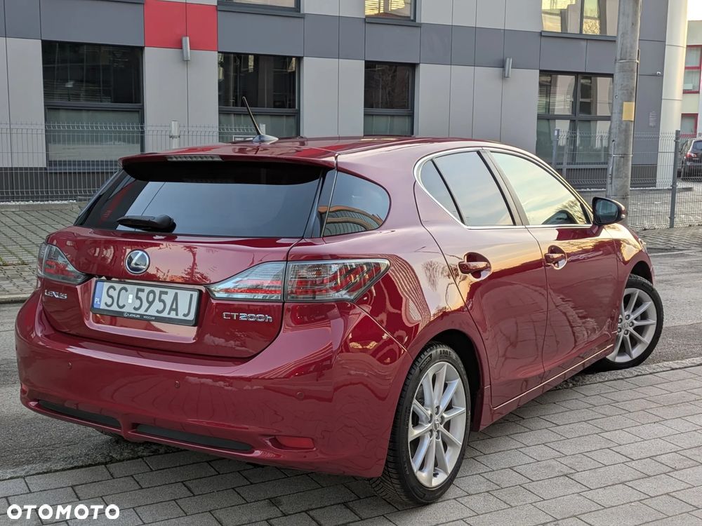 Lexus CT 200h Prestige - 4