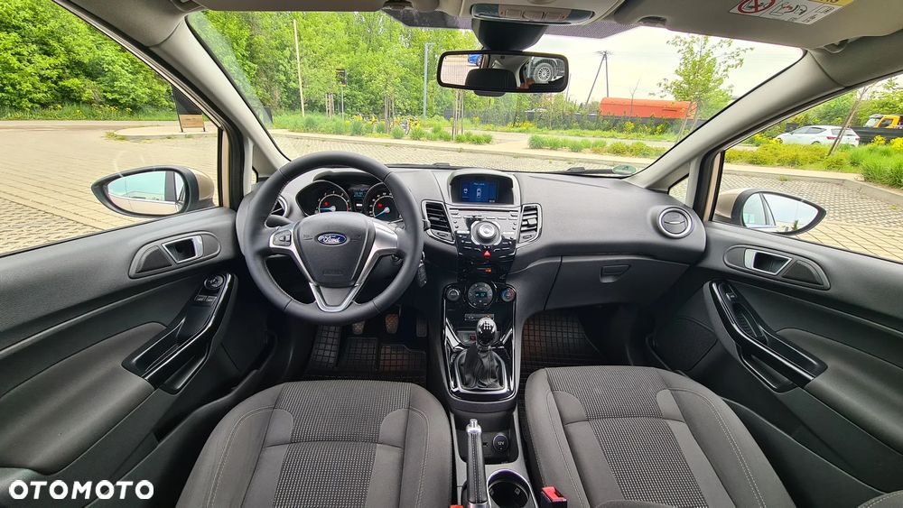 Ford Fiesta 1.0 EcoBoost S&S TITANIUM - 6