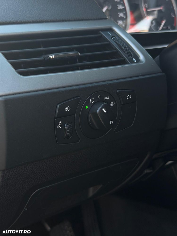 BMW Seria 5 520d - 22
