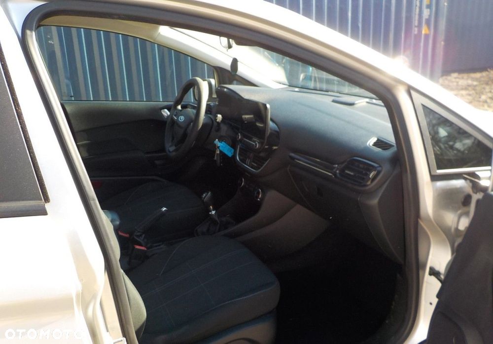 Ford Fiesta - 19