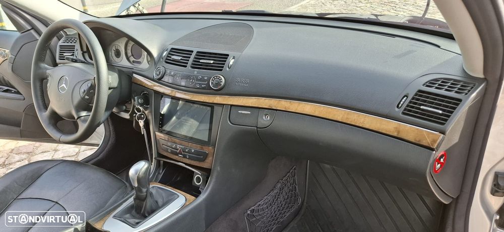 Mercedes-Benz E 220 CDi Avantgarde - 12