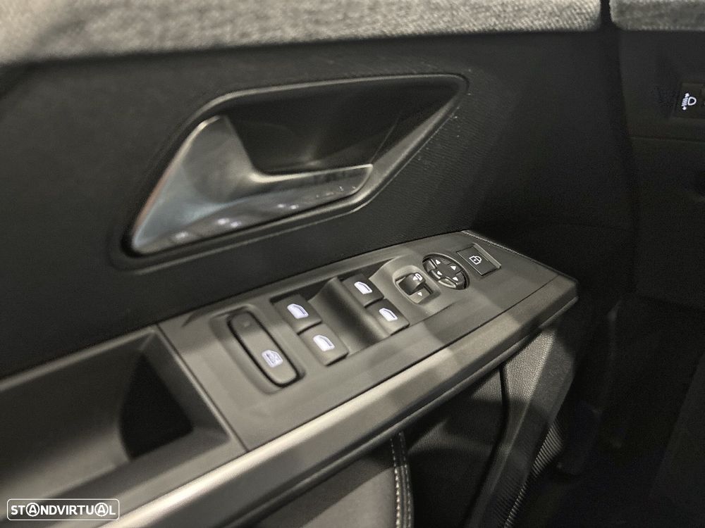 Peugeot 3008 1.2 Hybrid Allure e-DCS6 - 20