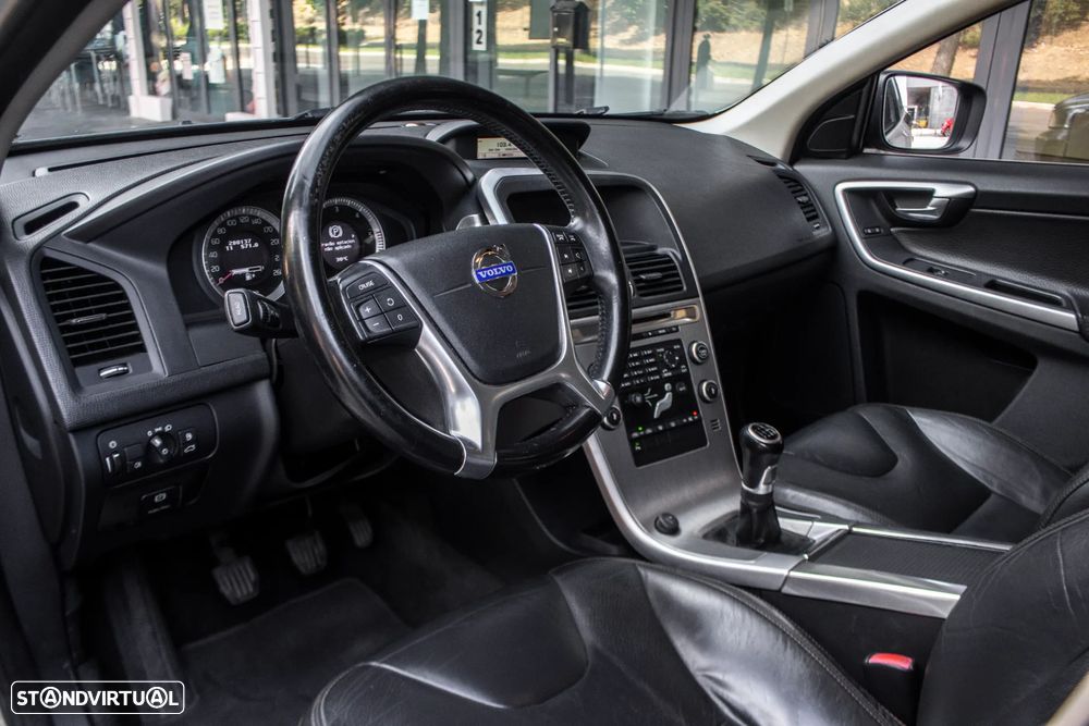 Volvo XC 60 2.0 D3 Drive - 25